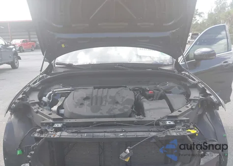 2022 Volvo Xc60 B5 Momentum z USA, uszkodzony, nr VIN YV4L12DK1N1081221